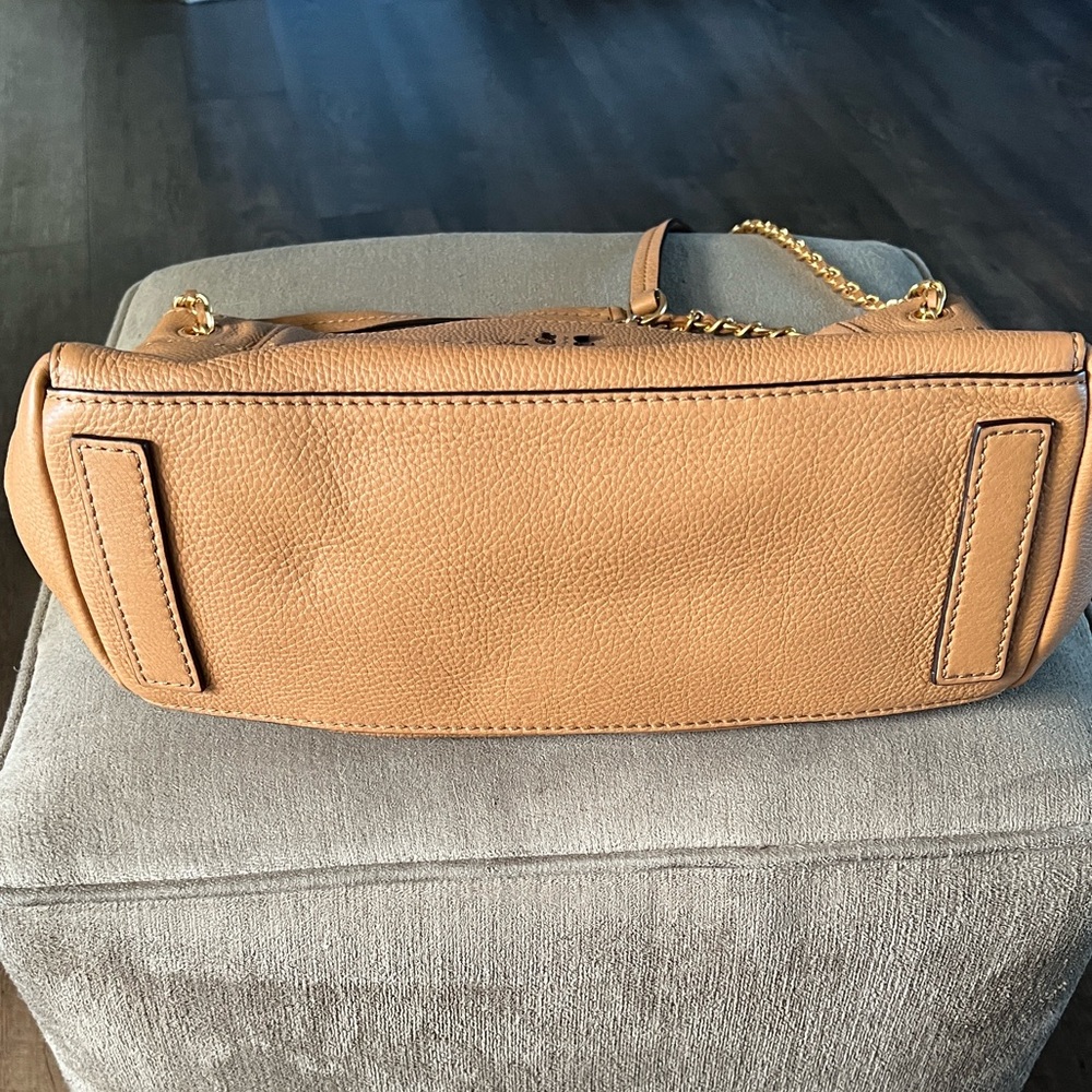 Tory Burch McGraw Chain Slouchy Leather Tote Bag - Picture 4 of 13